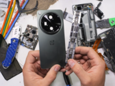 The OnePlus Open post-teardown. (Source: JerryRigEverything via YouTube)