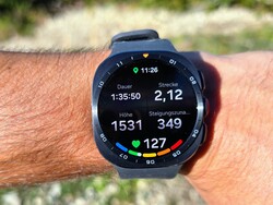 Galaxy Watch Ultra2 while hiking