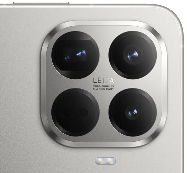 A close-up of the Xiaomi 15T Pro's periscope telephoto camera. (Image source: via Roland Quandt)