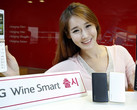 LG Wine clamshell smartphone to get a new competitor from Samsung 