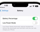 The battery percentage has finally returned to the status bar in iOS with iOS 16 Beta 5. (Image source: MacRumors)