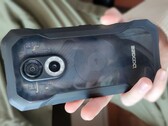 Doogee S61 Pro with transparent back cover (Source: Own)