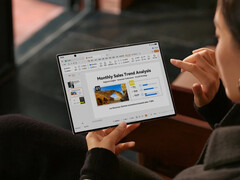 The Mate XTs can be used in three postures thanks to continuous display. (Image source: Huawei)