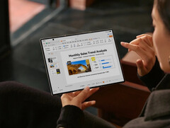 The Mate XTs can be used in three postures thanks to continuous display. (Image source: Huawei)