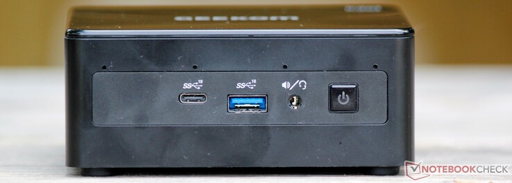 Front: quad mic array, USB-C 3.2 Gen 2, USB-A 3.2 Gen 2, combo audio jack, power button