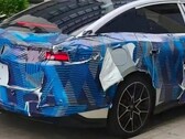 Camouflaged prototype of the 3rd-gen BYD Han, photographed by the BYD fan community Di Fen Zhi Jia