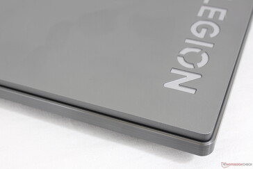 Unlike on most other laptops, the edges of the lid do not sit flush against the edges of the base for a unique look