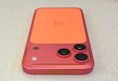 Orange iPhone 17 Pro Max turns pink