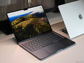 The M4 MacBook Air is widely expected to boast the same chassis as the M3 MacBook Air. (Image source: Notebookcheck)