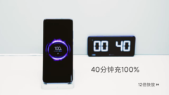 Xiaomi&#039;s new wireless charging mode in action. (Source: YouTube)