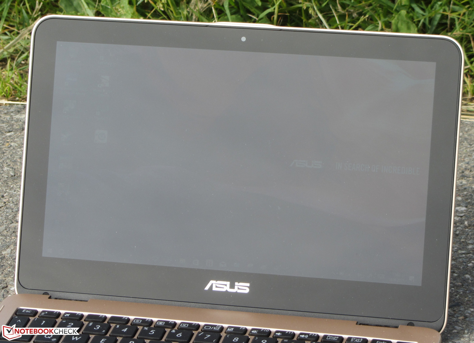 Asus VivoBook Flip 12 TP203NAH (N4200, HD) Laptop Review