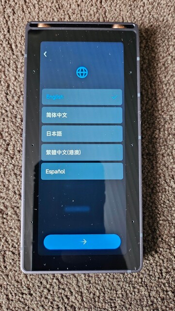 The iFLYTEK AI Recorder S6 offers five system languages, but not German and French.