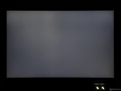Minimal backlight bleeding