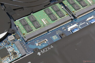 Interestingly, the motherboard components to support the secondary 2.5-inch SATA drive are still present even if configuring without a 2.5-inch drive