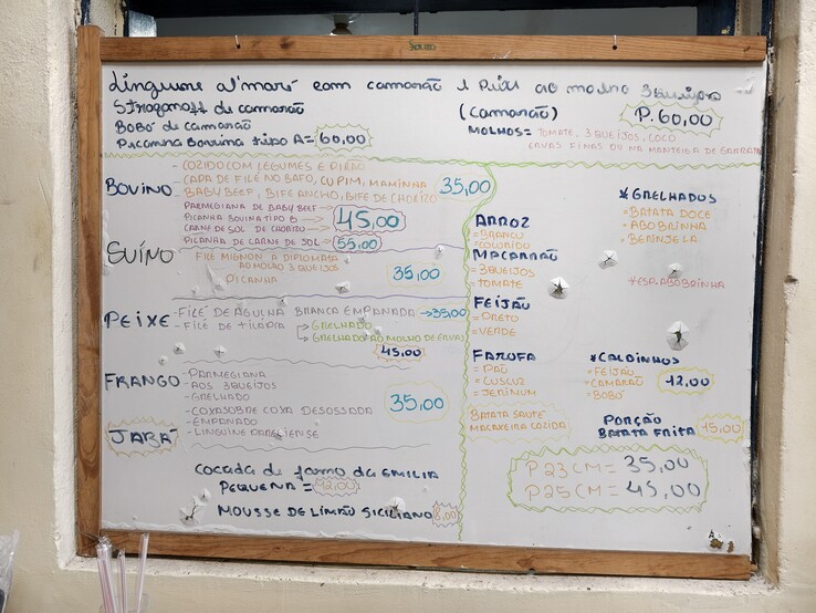 Handwritten and in Portuguese? Google Translate basically gives up.