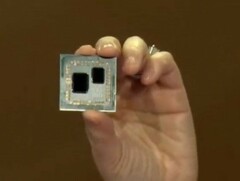 The Ryzen 3000 CPU showcased at CES earlier this month seems to have room for additional cores, so mainstream 12-core models could actually be launched this year(Source: AMD&#039;s CES 2019 Keynote)