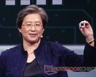 AMD's Dr. Lisa Su unveils the Ryzen 4000 APUs for laptops. 