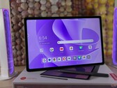 The Lenovo Idea Tab Plus sports a 2.5K 12.1-inch display with a refresh rate of 90 Hz. 