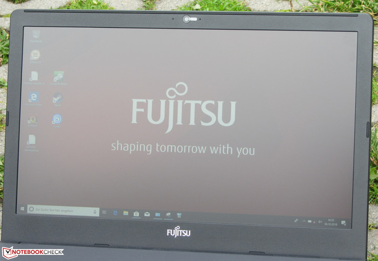 Pc portable Fujitsu i3 LIFEBOOK A357 8GB - Cadeaux Et Hightech