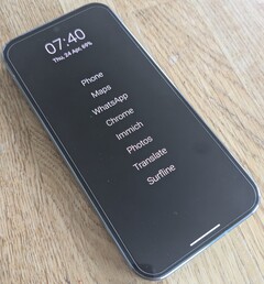 You don't have to spend flagship prices on a Light Phone to get a similar experience (Image Source: Notebookcheck)