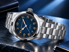 The Hamilton Khaki Field Murph features a 38 mm stainless steel case