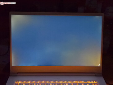 backlight bleeding of the Acer ConceptD CN515-51 (shown enhanced here)