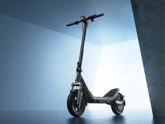 Xiaomi’s Electric Scooter 6 (pictured) has some advantages over the Electric Scooter 5. (Image source: Xiaomi)