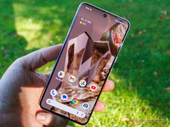 All Tensor-powered Pixel smartphones should benefit from GPU improvements thanks to Android 14 QPR1, including the Pixel 8 Pro, pictured. (Image source: Notebookcheck)