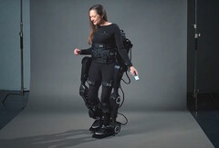 Human in Motion Robotics' self-balancing XoMotion exoskeleton gains Canadian approval for ambulatory rehabilitation. (Image source: Human in Motion Robotics)