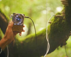 Pocket Scion creates music based on the electrical activity of plants. (Image source: Instruō)