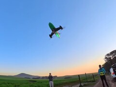 An image of the Peregreen 3 flying (Image source: Mike Bell; cropped screenshot)