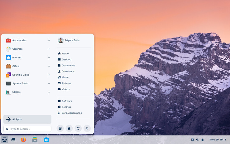 A screenshot of the Zorin OS 17 desktop after installation (Image: Zorin).