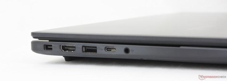 Left: AC adapter, HDI 2.1, USB-A 3.2 Gen. 1 (5 Gbps), USB-C Gen. 1 w/ DisplayPort + Power Delivery, 3.5 mm headset