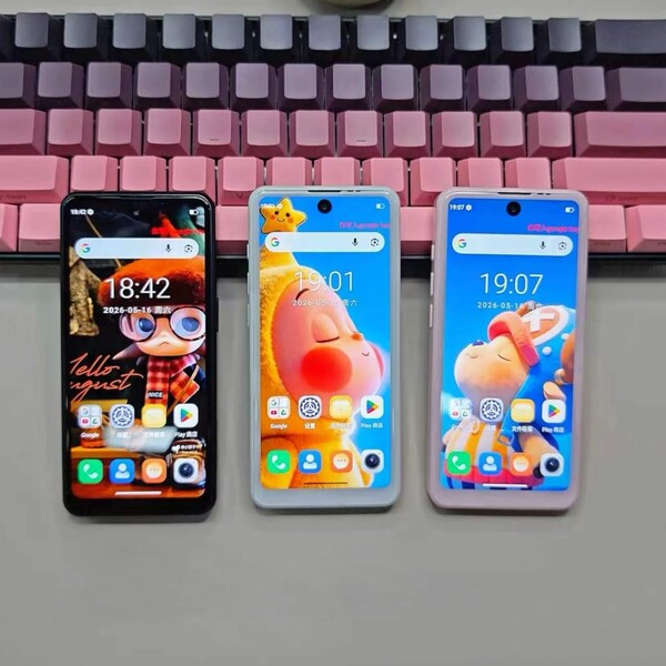 The Bluefox Aura A1 will be released in three colors.