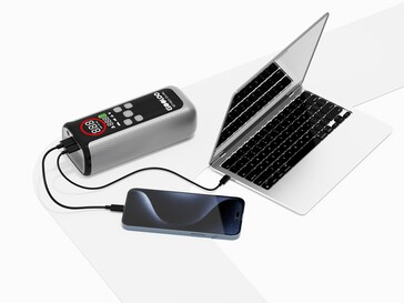 The Gooloo GT160 Dual tire inflator can charge two devices simultaneously (Image source: Gooloo)