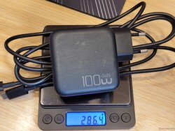 Rocoren USB-C power supply with LG cable