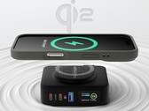 The Infinacore P3 Pro 10,000 mAh power bank also doubles as a 65 W wall charger (Image source: Infinacore)