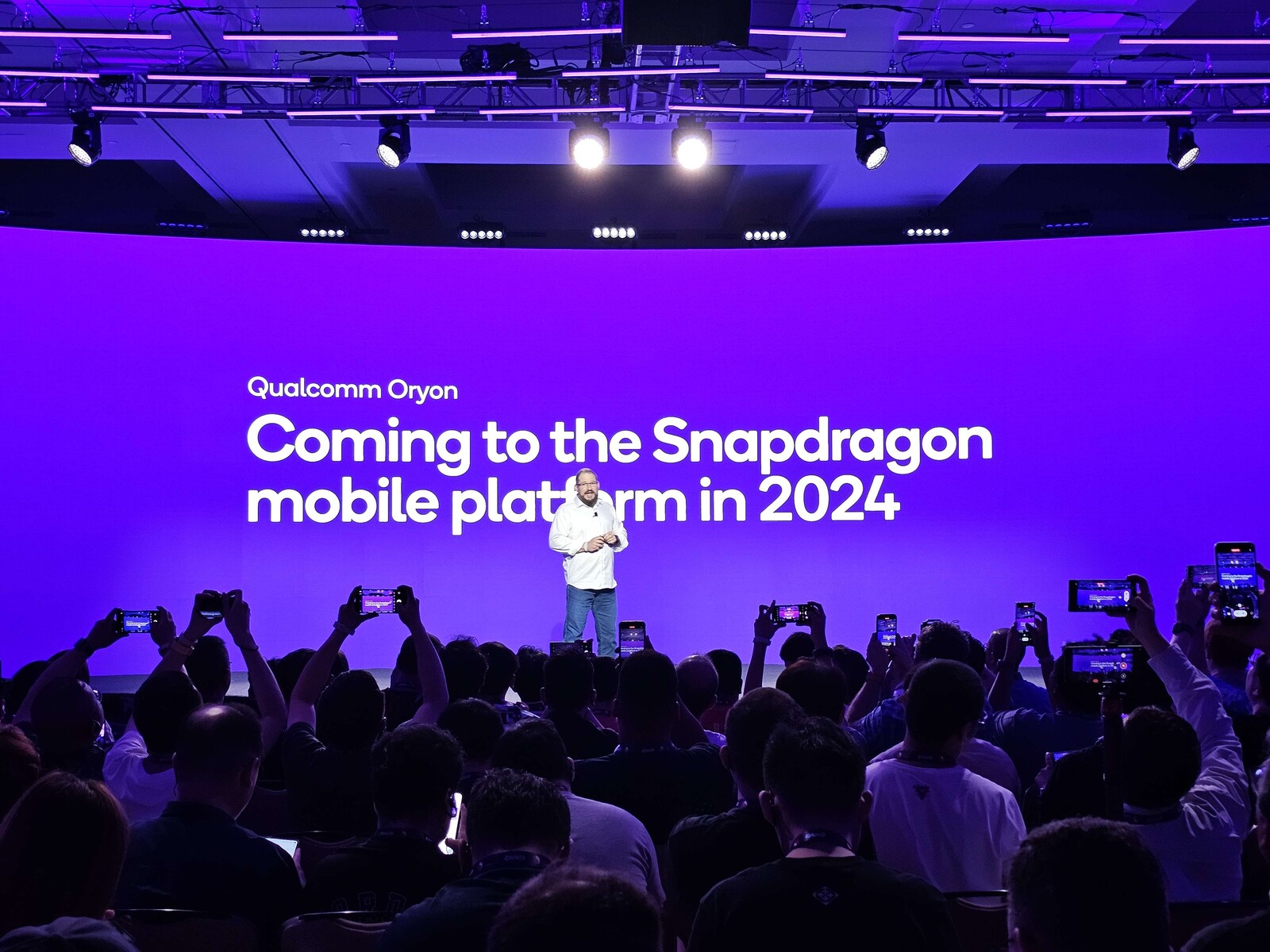Please wait confirms first super feature for Snapdragon 8 Gen