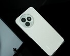 It's unknown if the Xiaomi 15T phones will adopt the design of the Redmi K80 Extreme Edition. (Image Source: Digital Chat Station)