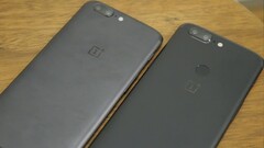 The OnePlus 5 and 5T have a new official update. (Source: YouTube)