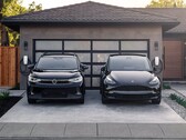 Garage owners can equip their homes with wireless charging pads in the future. (image source: Tesla)