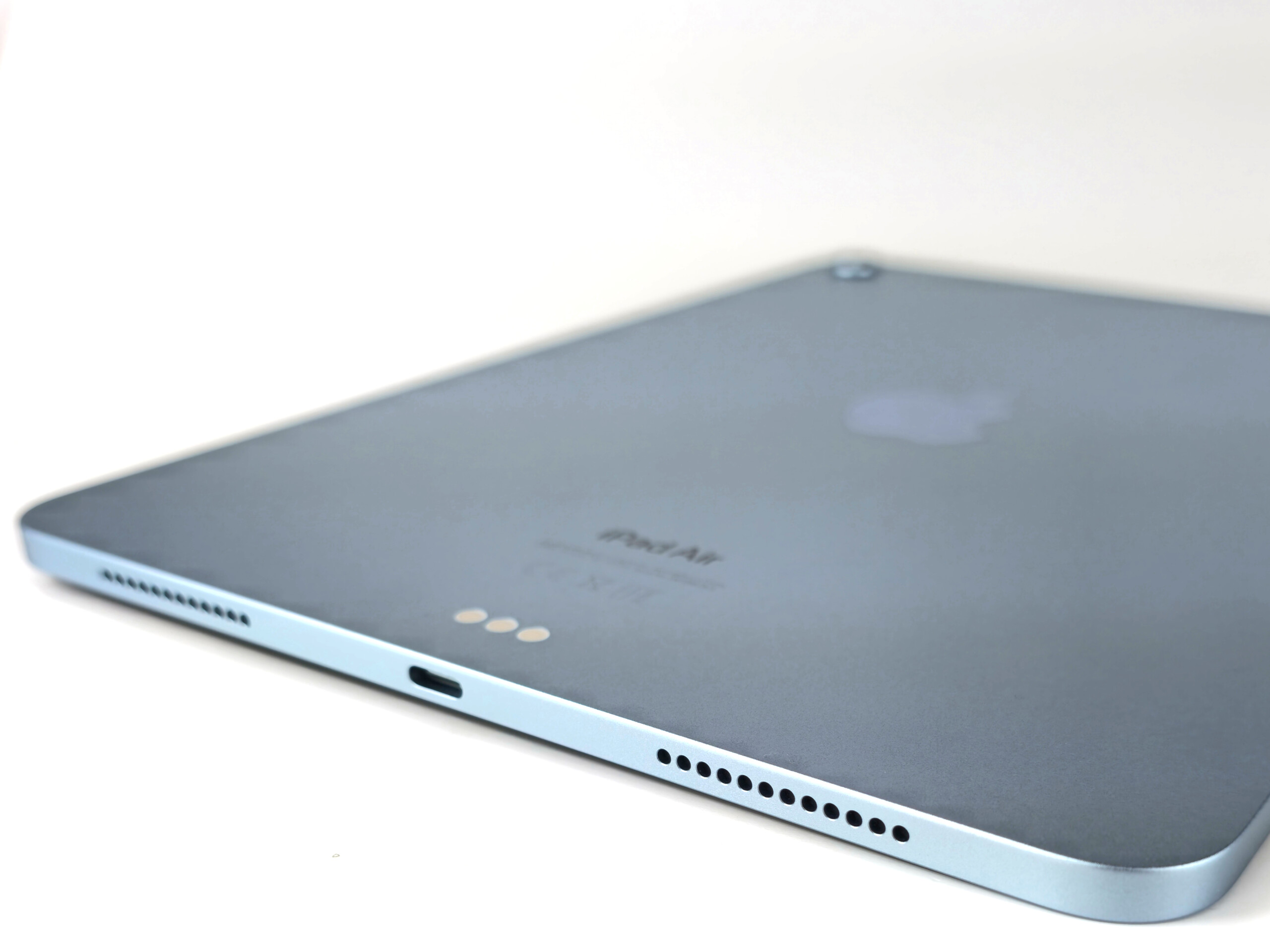 Apple iPad Air 11 (2025) Gen 6 review The powerful Apple tablet with