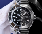 The Rolex Submariner - a popular mechanical watch (left), and the Casio GMC-B2100D-1A quartz timepiece (right). (Image source: Merit Trends and Casio - Edited)