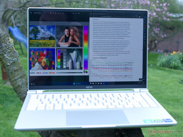 Aero 14 OLED in outdoor use (very cloudy)