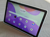 The budget-friendly Lenovo Tab M9 tablet has received a welcome 29% discount (Image: Florian Schmitt)