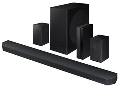 The HW-Q910D soundbar with Dolby Atmos might be the best choice in the sub-$500 segment right now (Image source: Samsung)