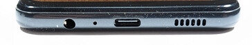 Bottom: 3.5mm port, microphone, USB-C port, speakers