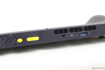 Top: Power button, Volume buttons, 3.5 mm headset, USB-C 4, USB-A 3.0