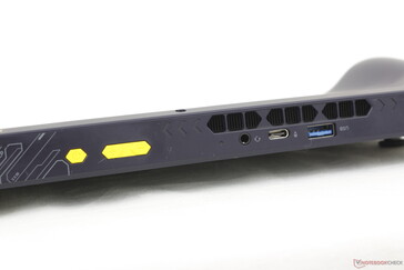 Top: Power button, Volume buttons, 3.5 mm headset, USB-C 4, USB-A 3.0