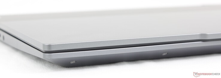 Front: No ports